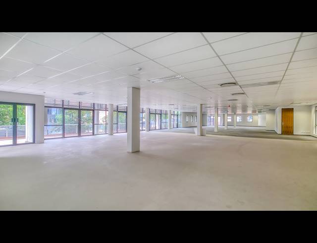 556M² BUSINESS CENTRE TO LET IN MORNINGSIDE